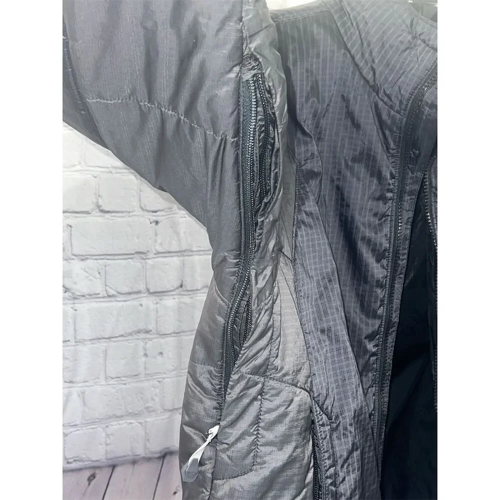 The North Face Men's Black Primaloft Packable Puffer Jacket Size M